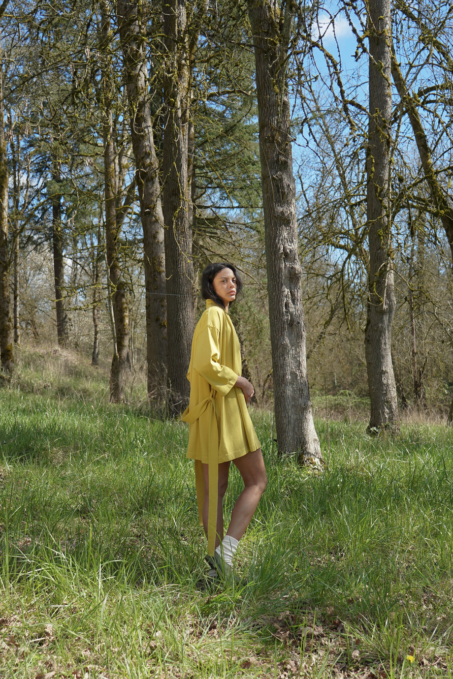 SHORT ROBE, chartreuse