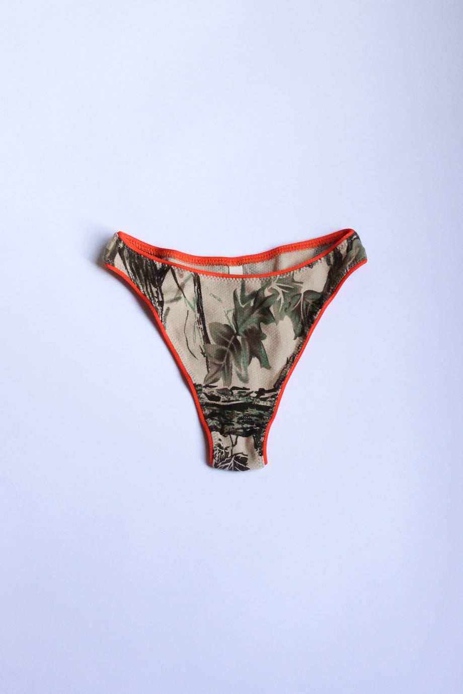 MATILDA THONG, camo/hi-vis