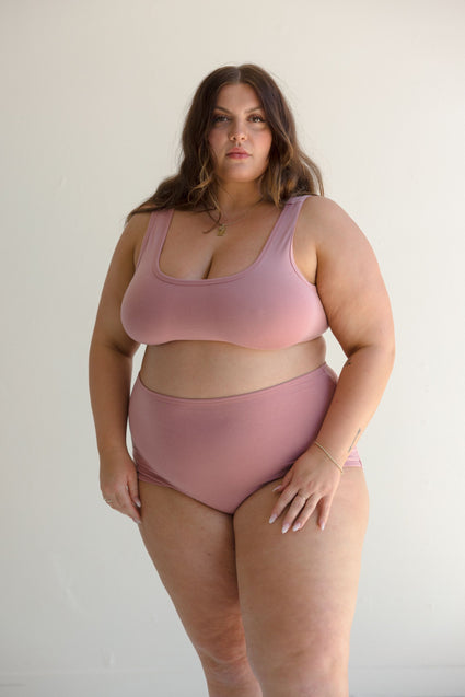 FULL-COVERAGE BRA, cameo