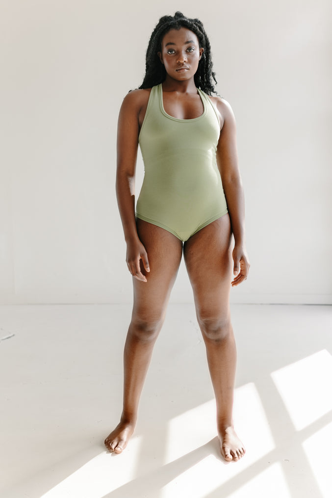 CLEO LEO, pistachio